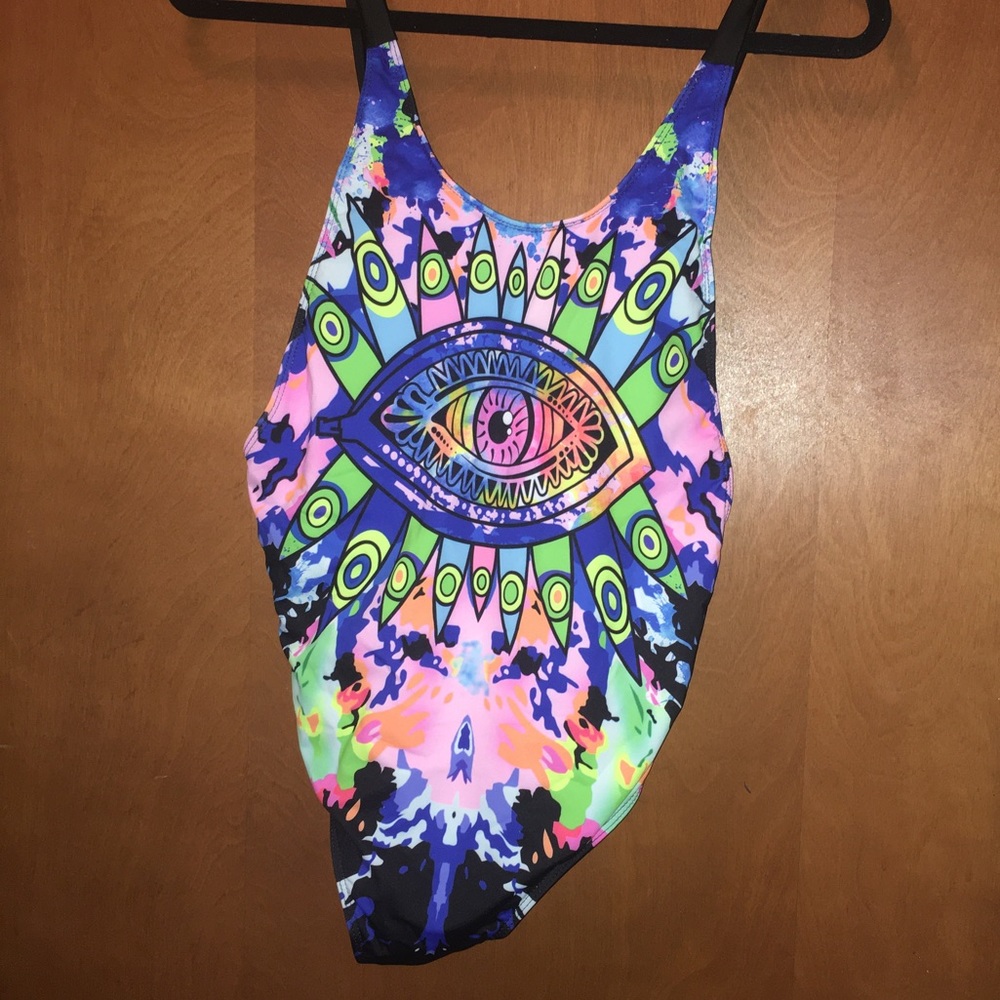 Bathing suit